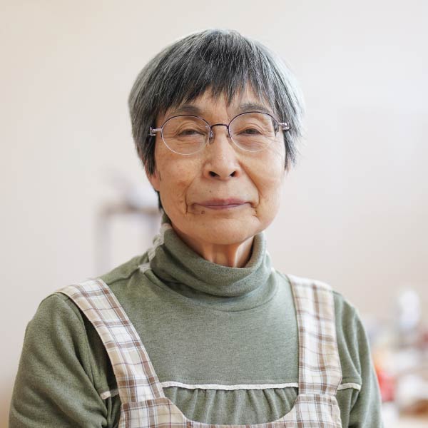 松木恵美子<br>
生産部