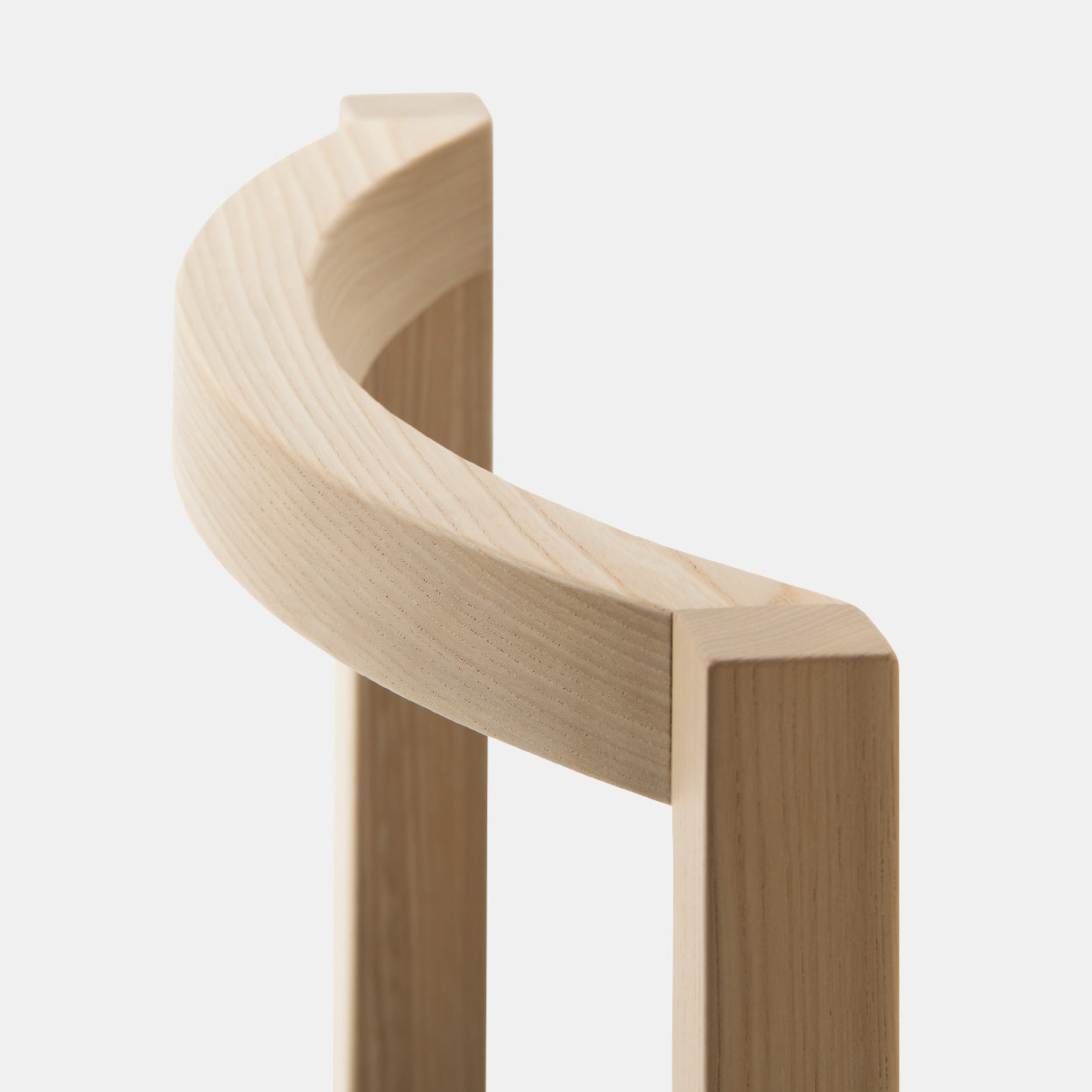 TP Chair 03